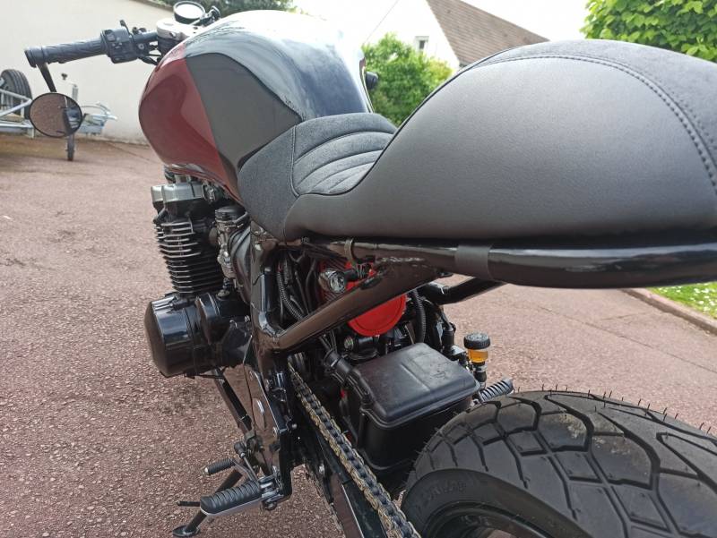 Café Racer Kawasaki ZR7