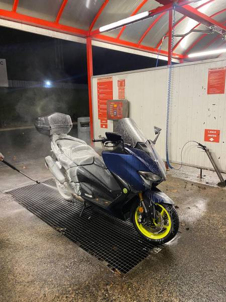 Garage specialisé dans l'entretien et la réparation du scooter Yamaha TMAX à Conflans sainte Honorine