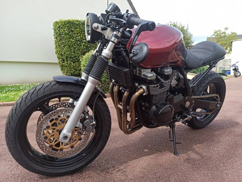 Café Racer Kawasaki ZR7