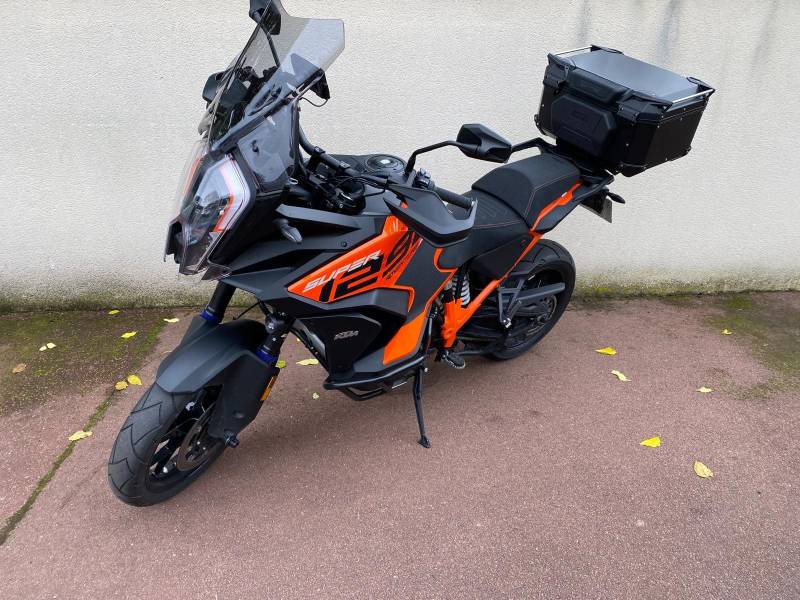 Entretien annuel complet d'une KTM Super 1290 Adventure à Vernouillet proche de Andrésy- Sport Garage