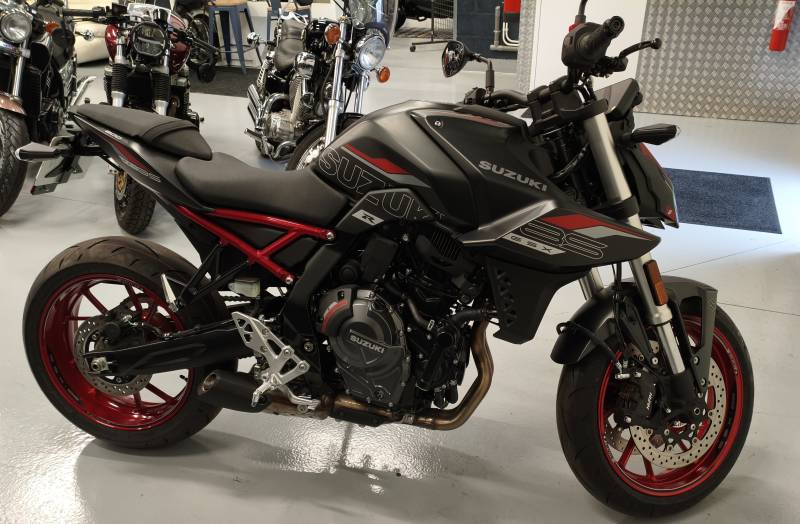 Suzuki GSX - 8S NEUVE !!!