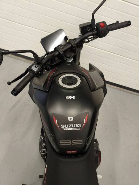 Suzuki GSX - 8S NEUVE !!!