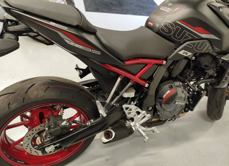 Suzuki GSX - 8S NEUVE !!!