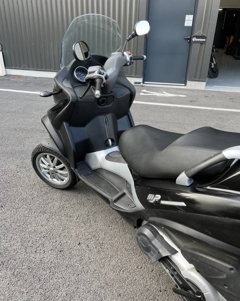 Piaggio MP3 400 LT – 2009