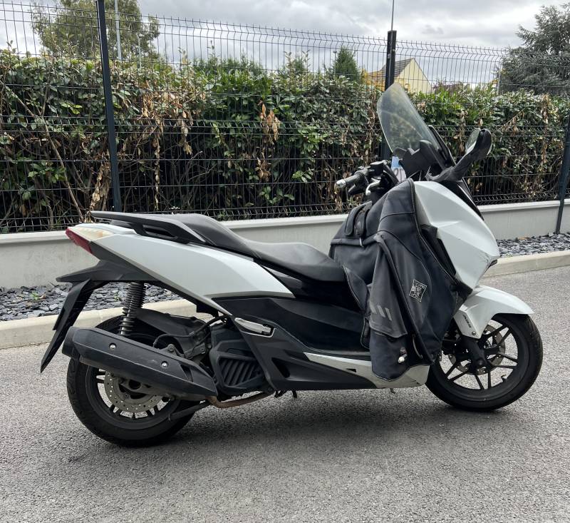 Scooter Honda Forza 125