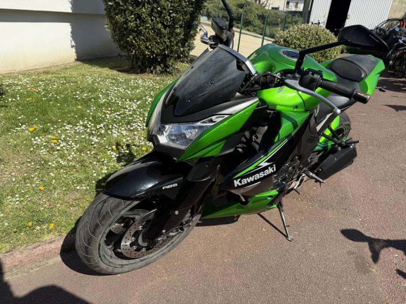 Sport Garage : l'entretien de votre moto Kawasaki Z900 à Maison Laffitte près de Conflans Sainte Honorine