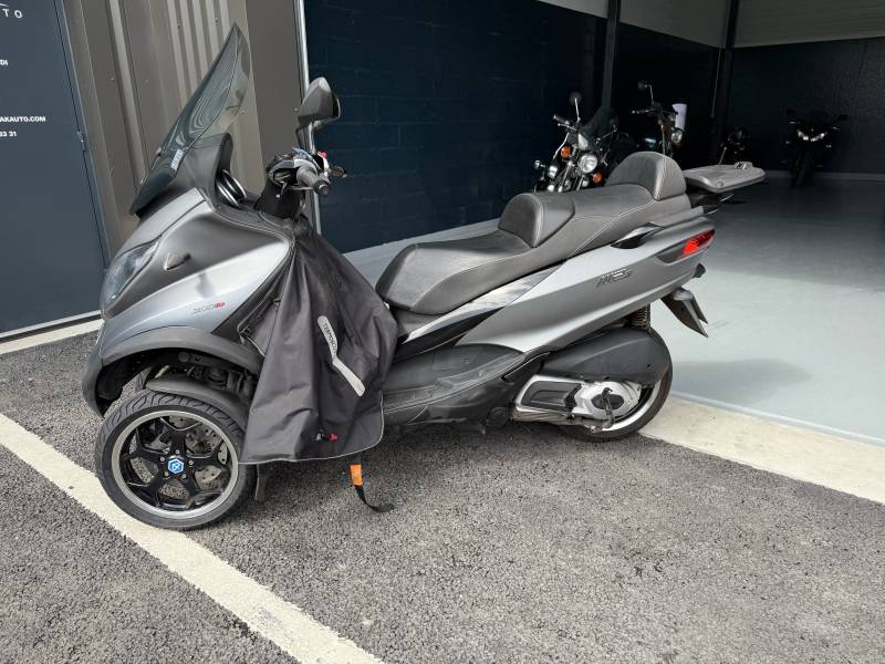 MP3 PIAGGIO 300 ie Sport