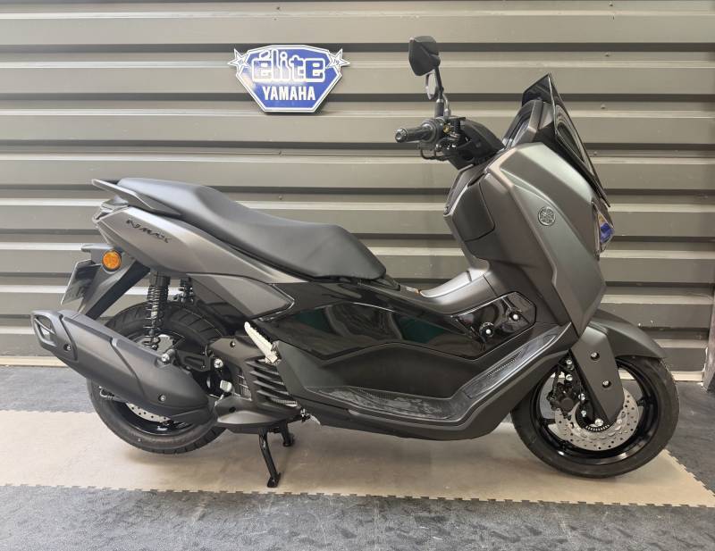 Entretien d’un scooter Yamaha NMAX chez Sport Garage à Conflans-Sainte-Honorine près de Verneuil-sur-Seine